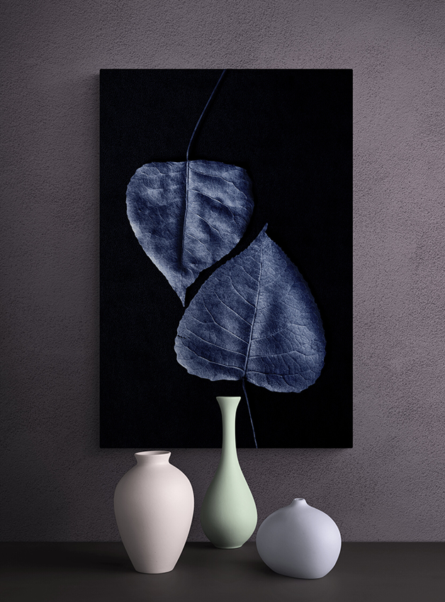 Heart leaves in blue